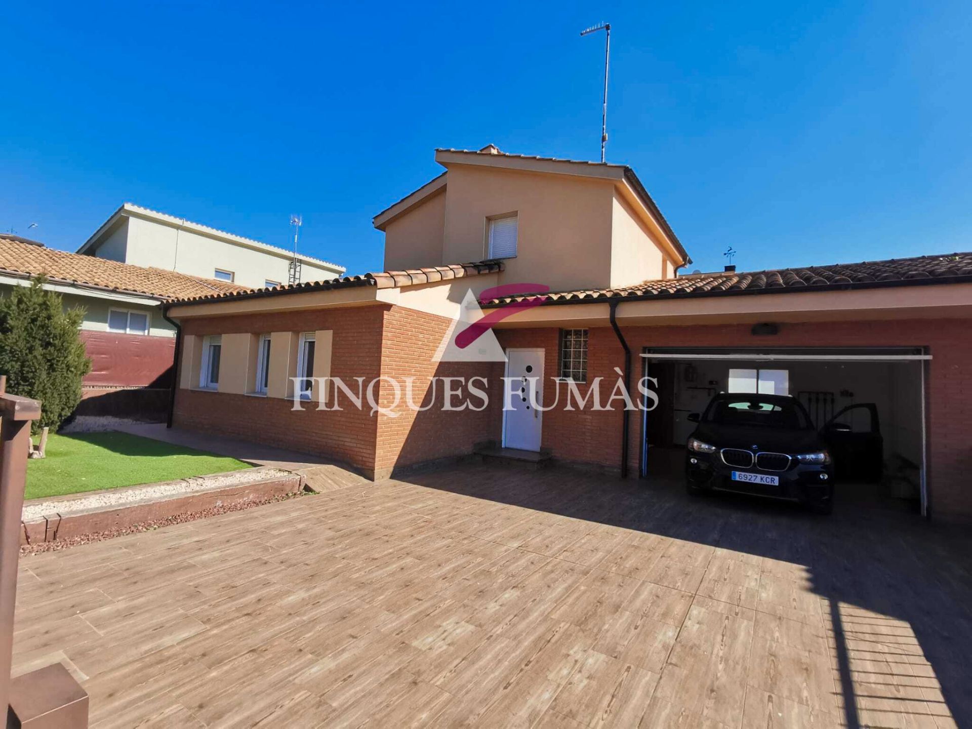 Exterior view of House or chalet for sale in Cervera  with Air Conditioner, Heating and Private garden
