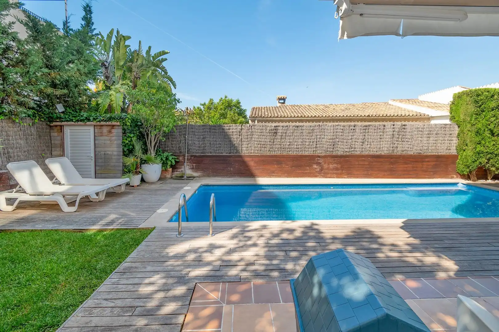 Piscina de Dúplex en venda en  Palma de Mallorca amb Aire condicionat, Calefacció i Jardí privat