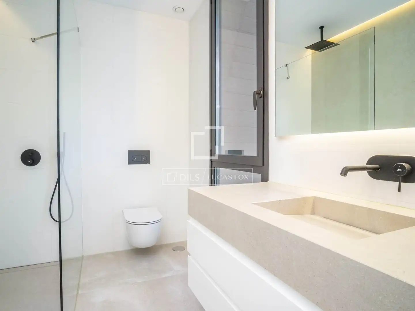 Baño de Casa o chalet en venta en Marbella con Aire acondicionado, Calefacción y Jardín privado