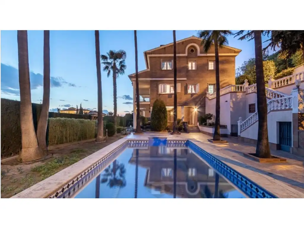 Exterior view of Houses for sale in Granada