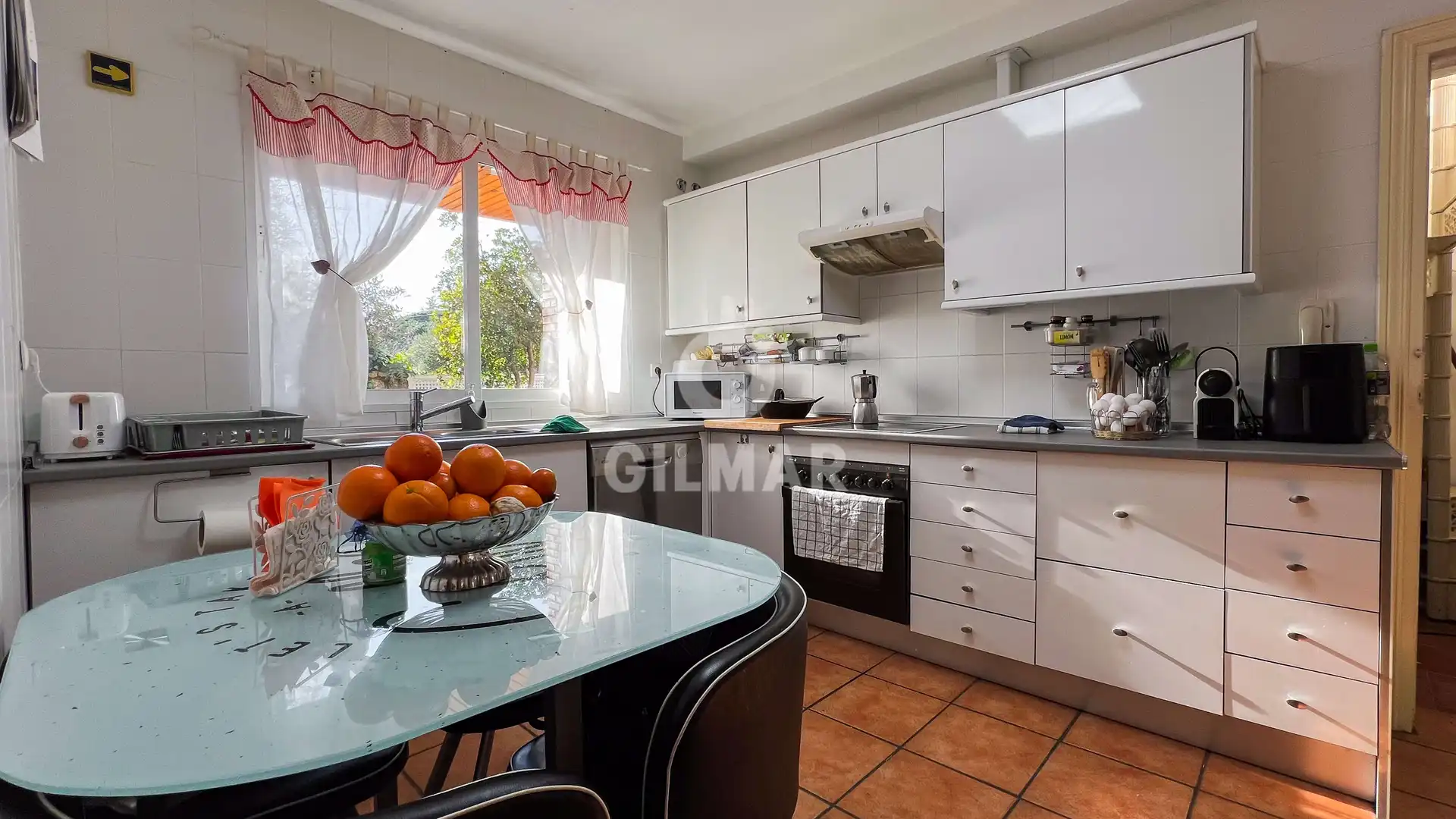 Cocina de Casa adosada en venta en Collado Mediano con Calefacción, Jardín privado y Piscina
