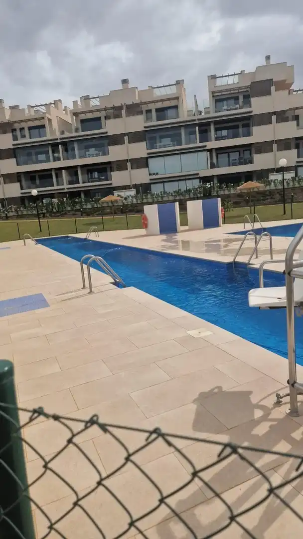 Piscina de Àtic de lloguer en Almería amb Aire condicionat, Calefacció i Jardí privat
