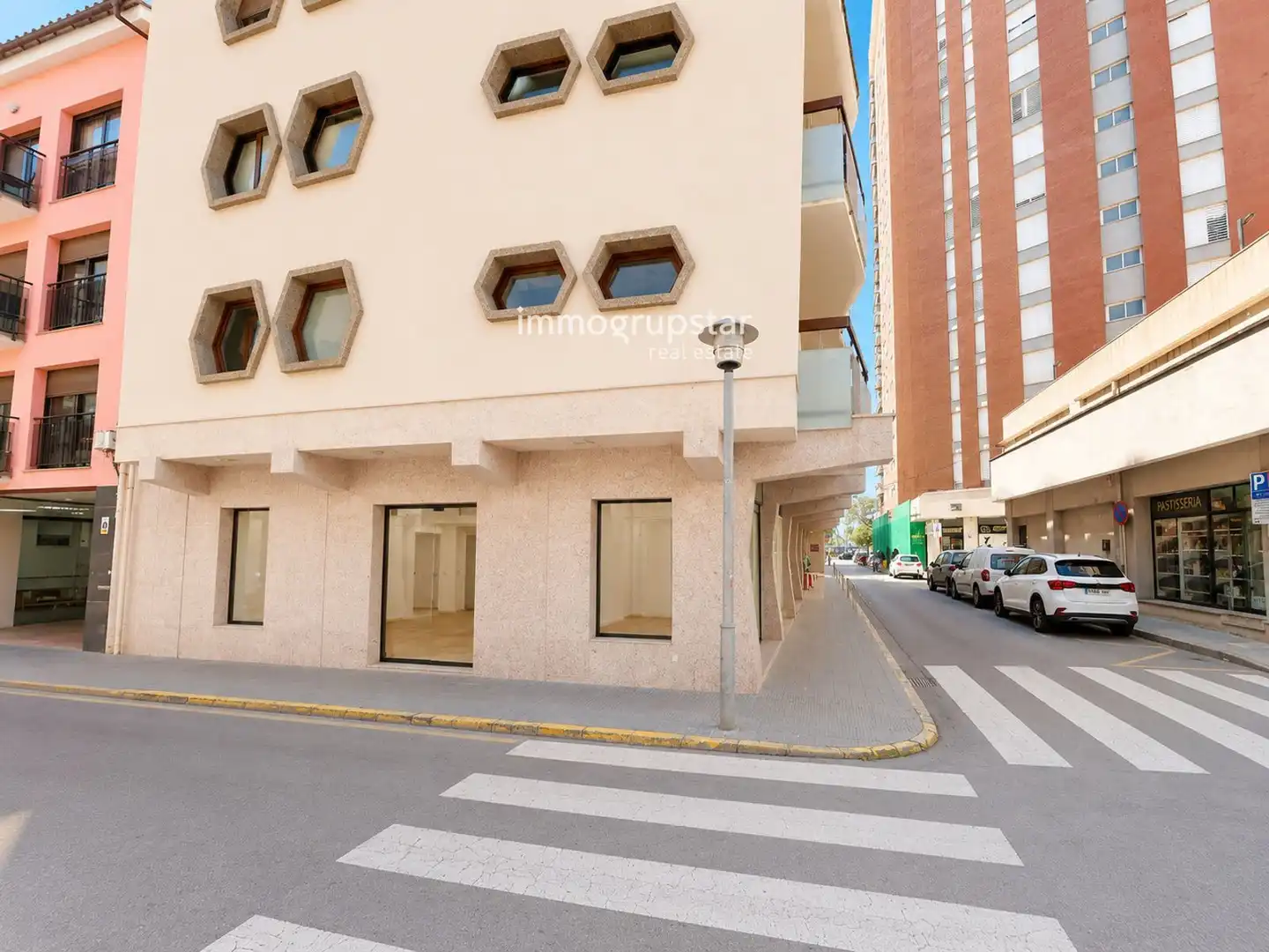 Exterior view of Commercial properties for sale in Palamós