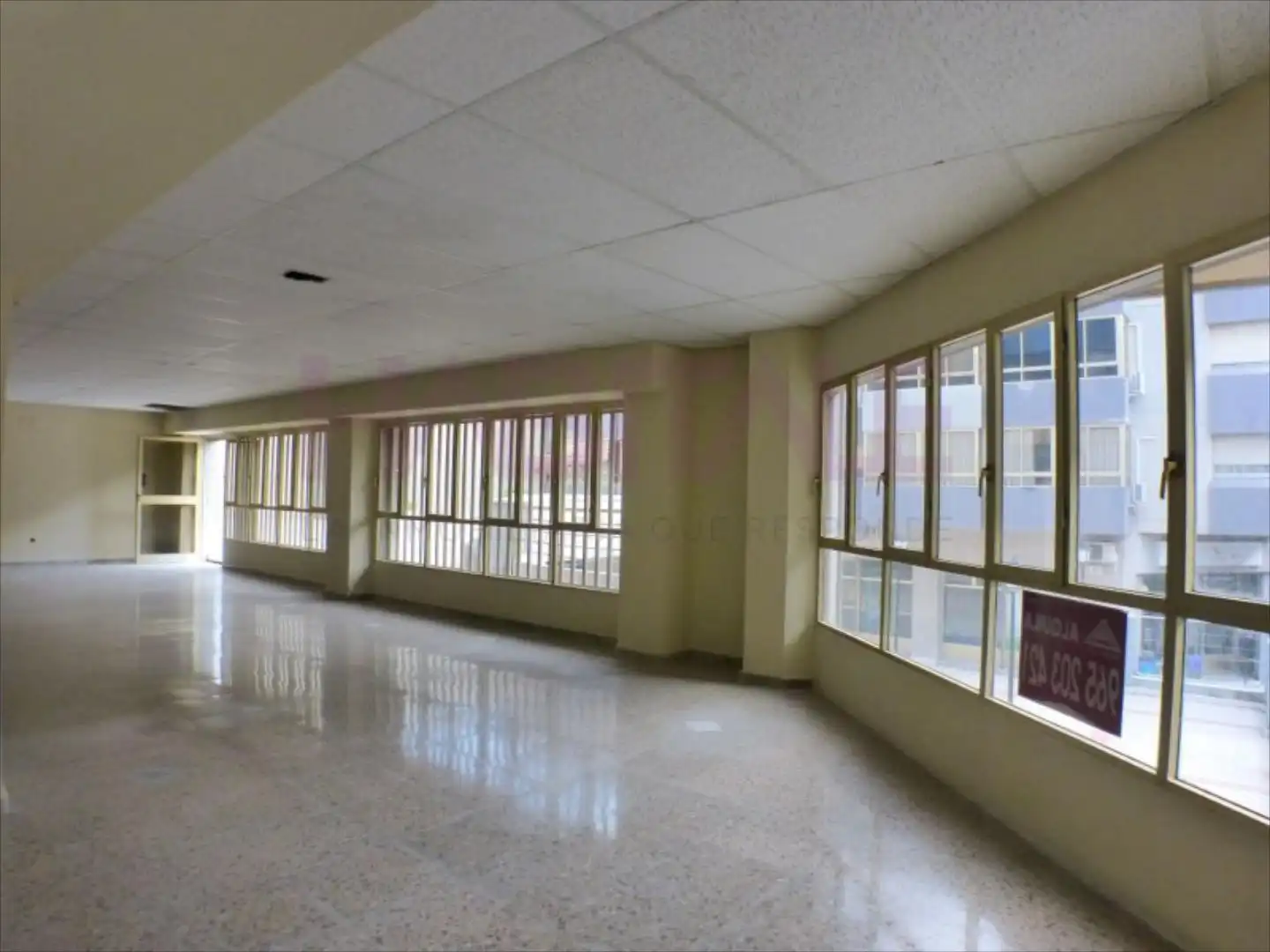 Büro mit Aufzug zum Verkauf in Florida - Ciudad de Asís, imagen 8