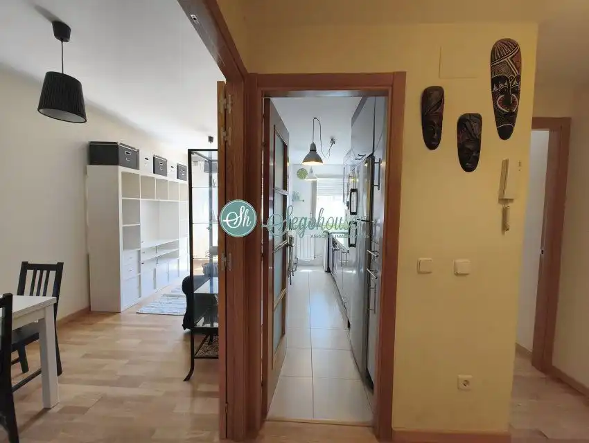 Piso en venta en Torrecaballeros con Calefacción y Internet