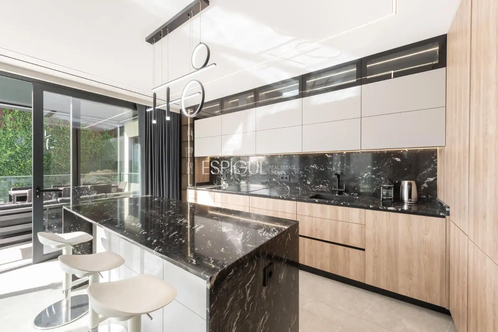 Kitchen of Houses for sale in Castelldefels  with Air Conditioner, Heating and Parquet flooring