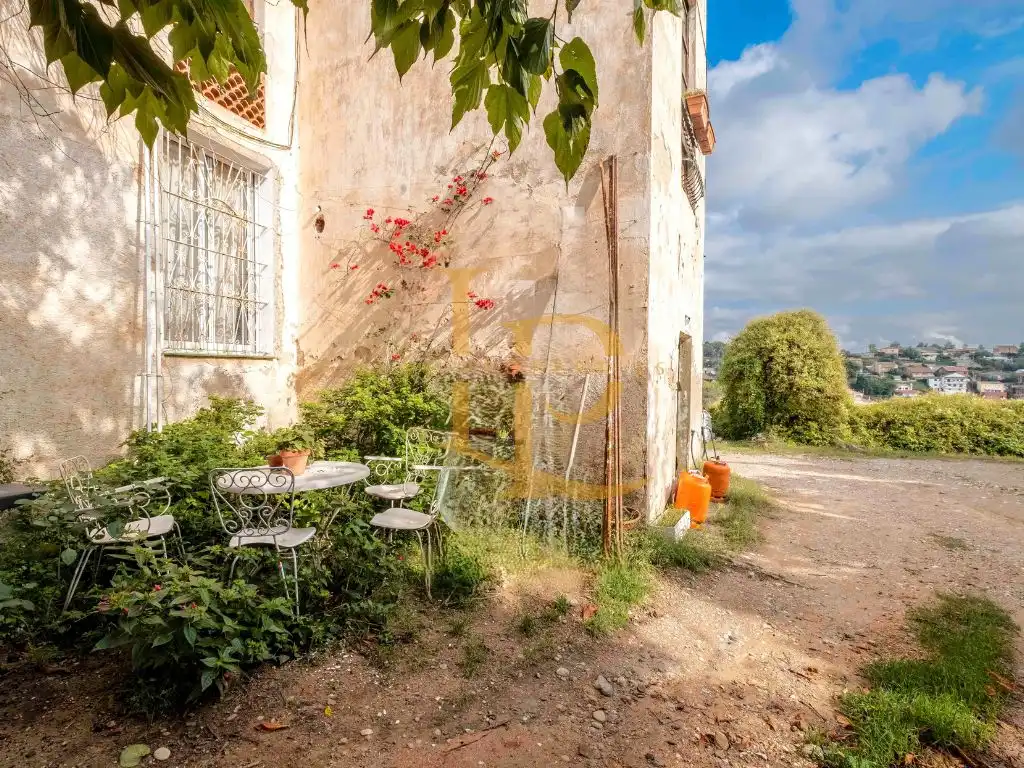 Vista exterior de Finca rústica en venda en Rubí amb Calefacció, Jardí privat i Parquet