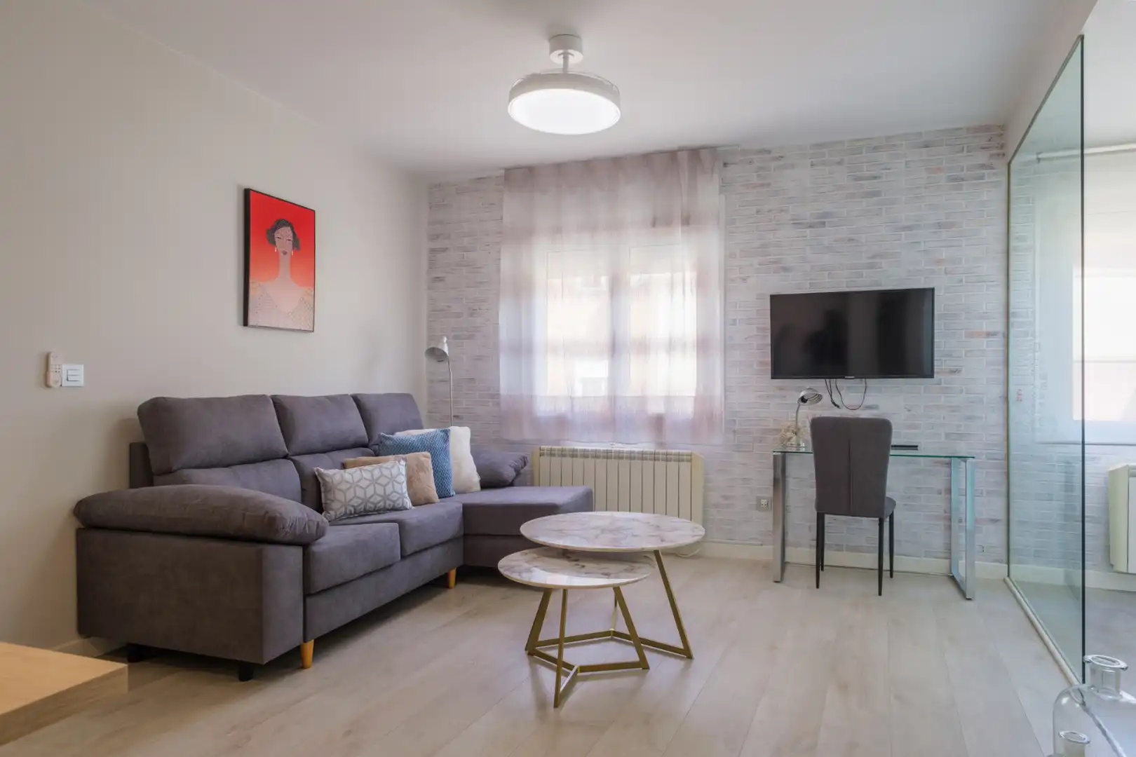 Living room of Flat for rent in Zaragoza  with Furnished and Internet