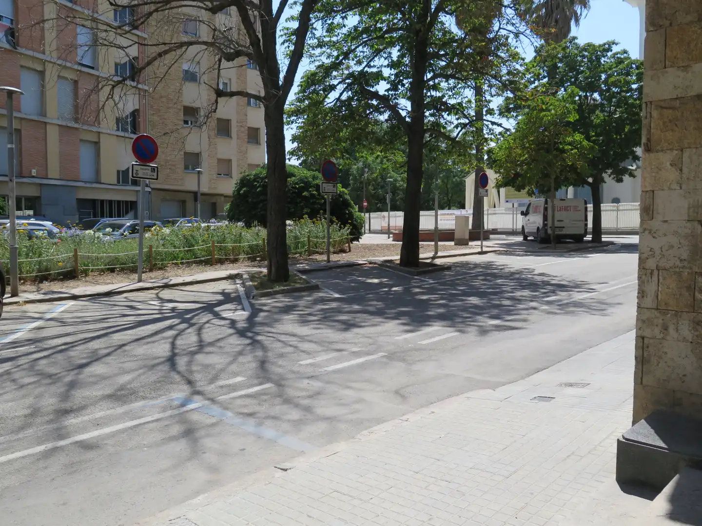 Gewerbefläche zur Miete in Plaça de Josep Freixa i Argemí