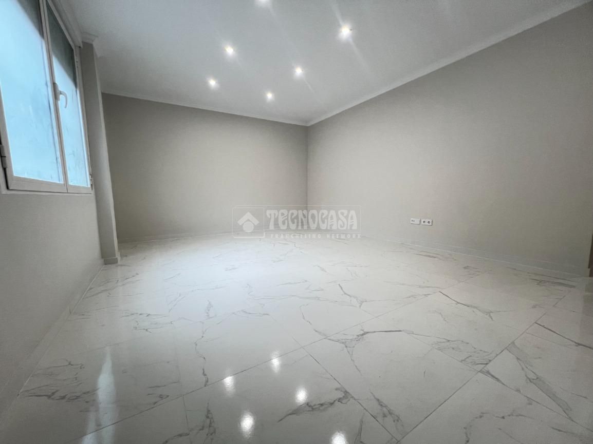 Flat for sale in Xirivella  with Terrace