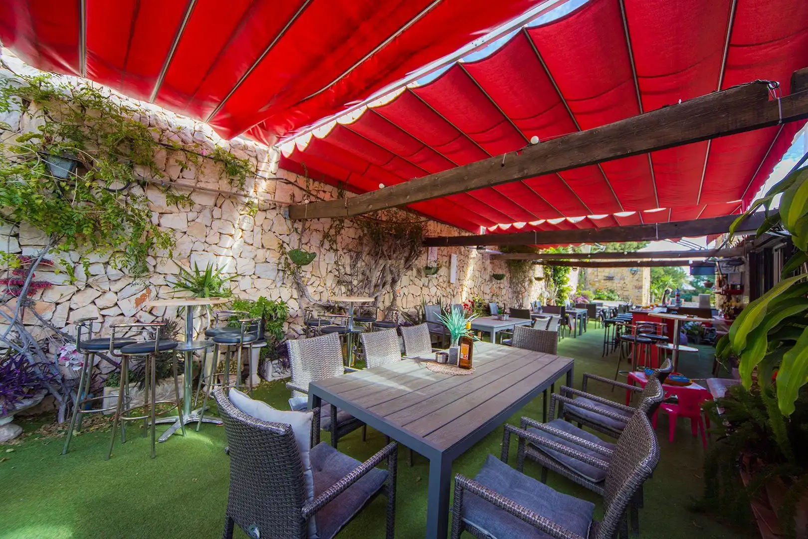 Terrasse von Geschaftsraum zur Miete in Calpe / Calp mit Klimaanlage, Möbliert und Internet
