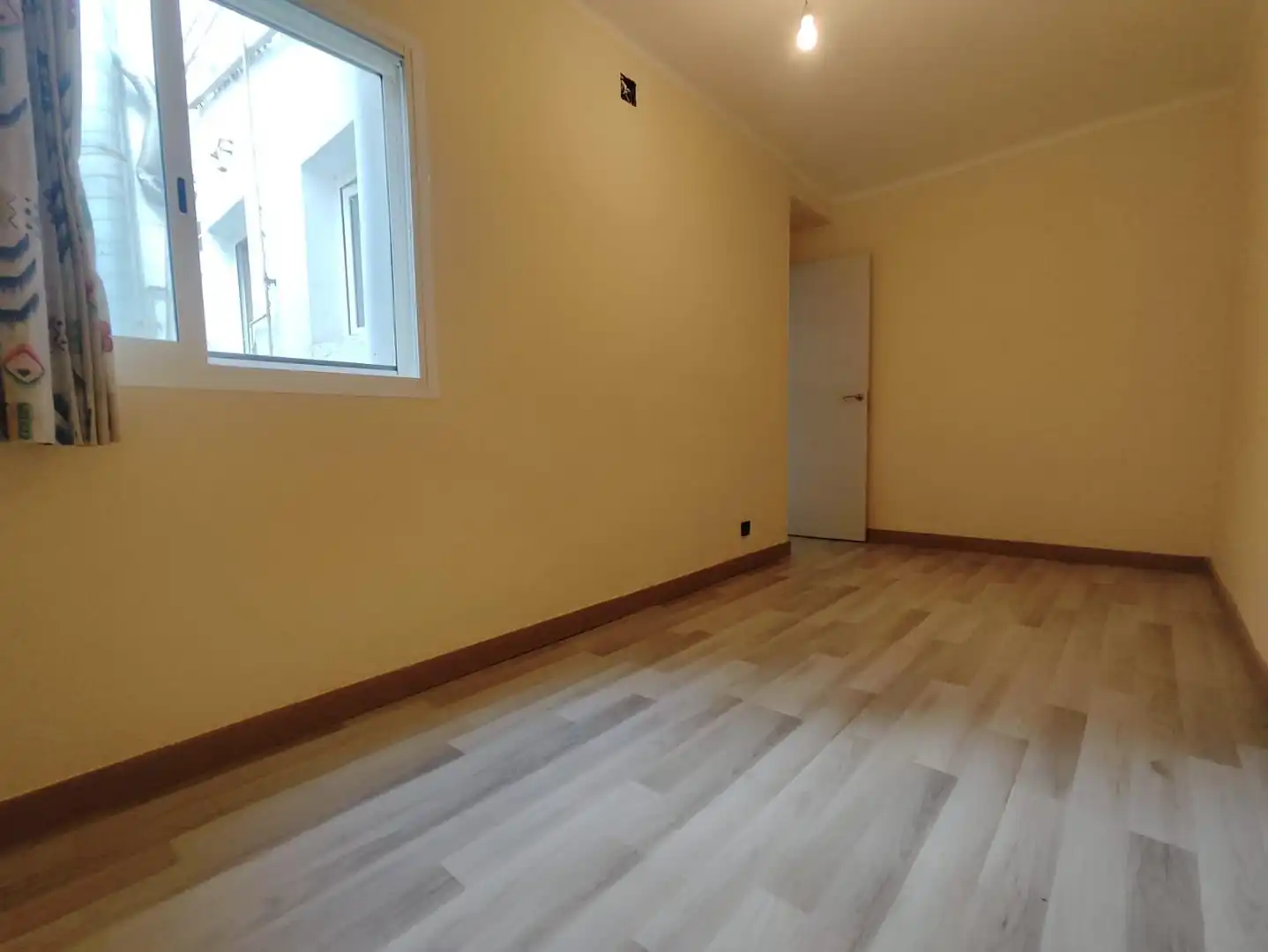 Dormitori de Pis en venda en Montornès del Vallès amb Aire condicionat i Parquet