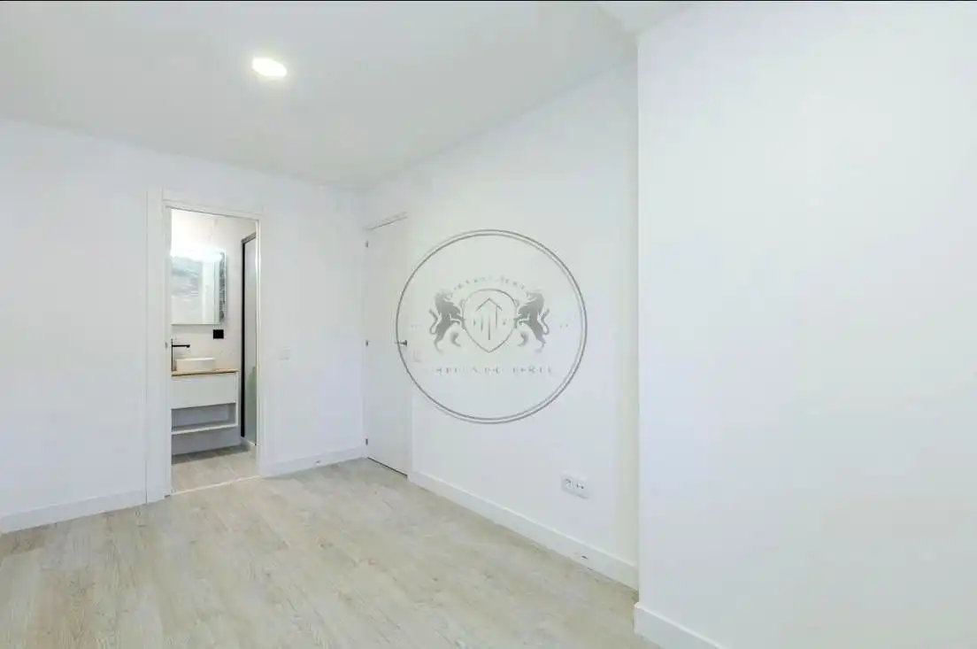 Flat for sale in Valdemoro  with Air Conditioner and Heating