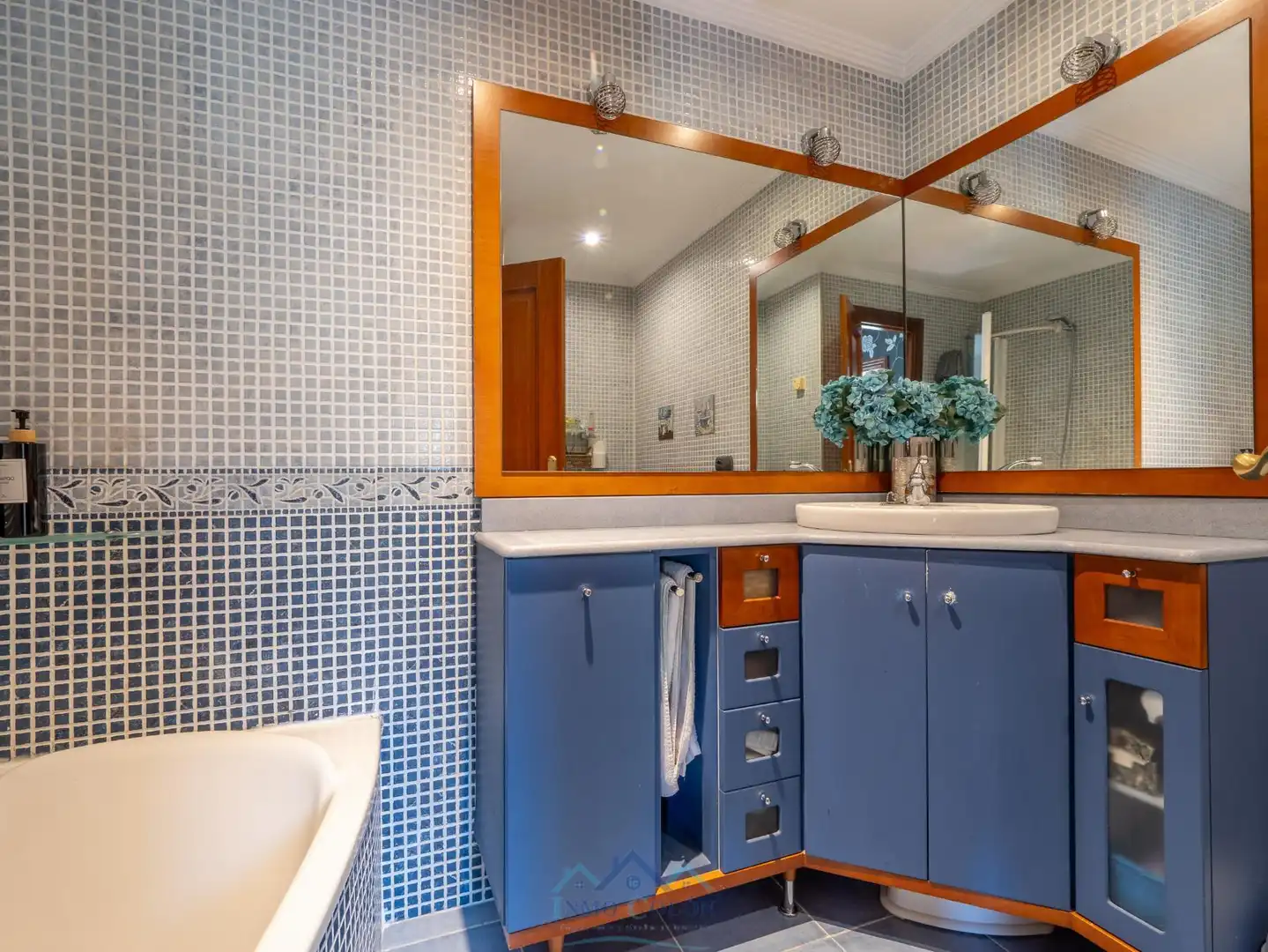 Baño de Dúplex en venta en Irun  con Calefacción, Terraza y Balcón