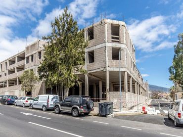 Résidentiel avec ascenseur à vendre à Avenida Tomas Cruz Garcia