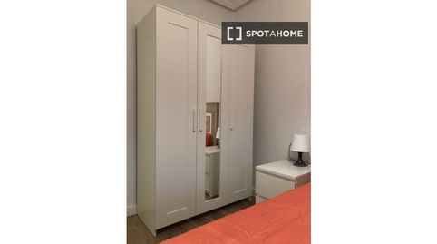 Photo 5 of Room in Milán - Pumarín, Oviedo