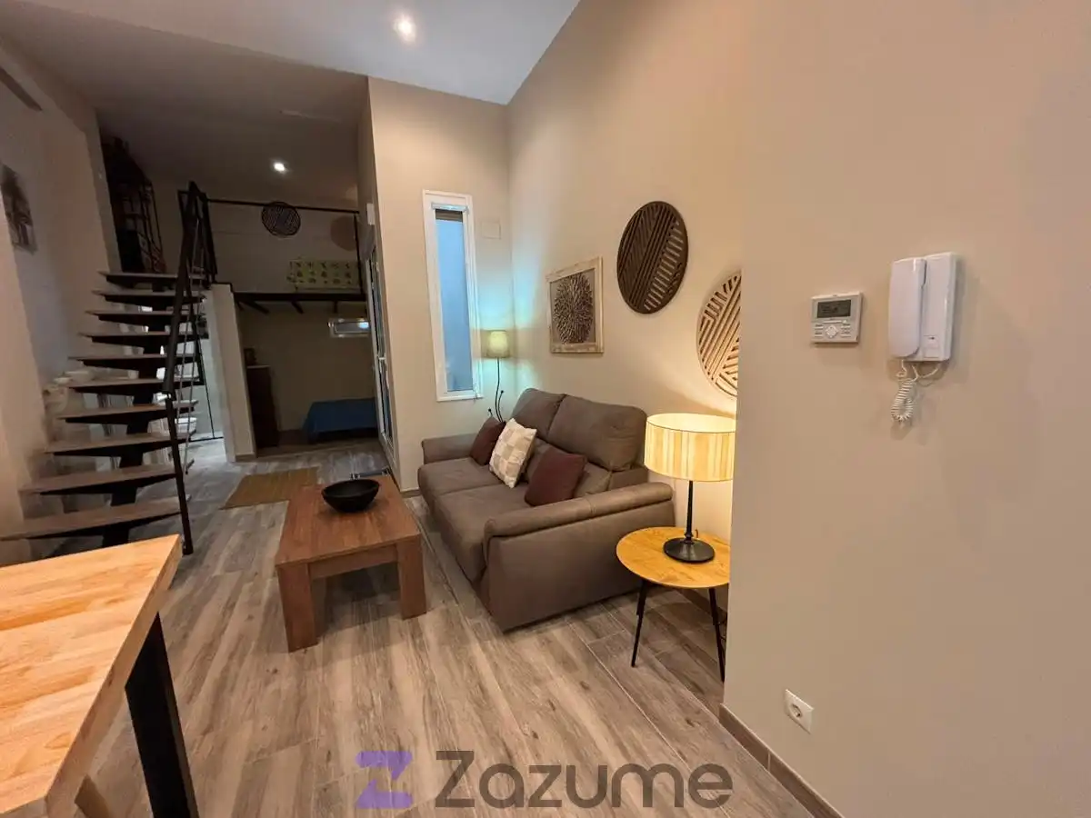 Wohnzimmer von Loft zur Miete in Sevilla mit Klimaanlage, Heizung und Möbliert