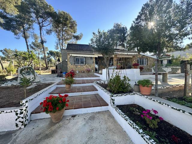 Casa-chalet en Venta en Alfara de la Baronia