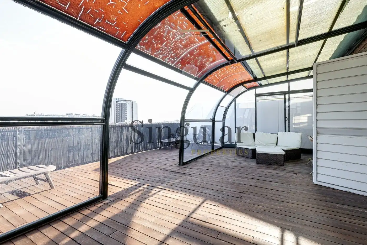 Terrasse von Dachboden zur Miete in Barcelona mit Klimaanlage, Heizung und Privatgarten