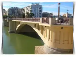 Vista exterior de Casa o xalet en venda en Sevilla