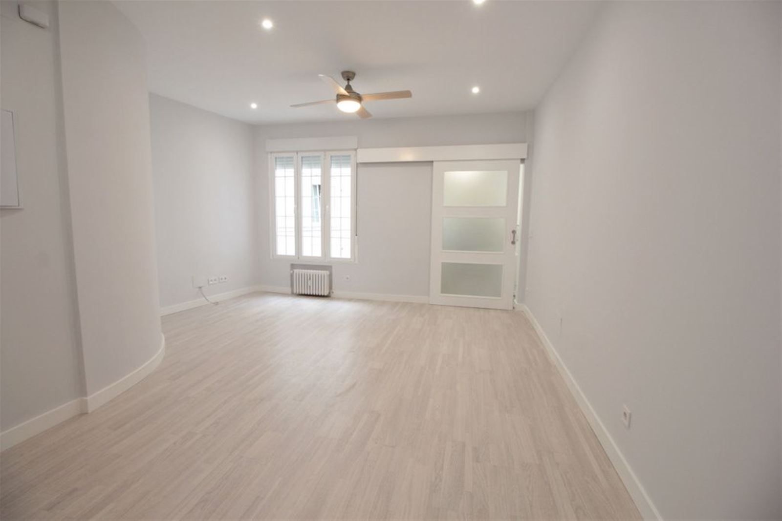 Flat to rent in  Madrid Capital  with Air Conditioner and Heating