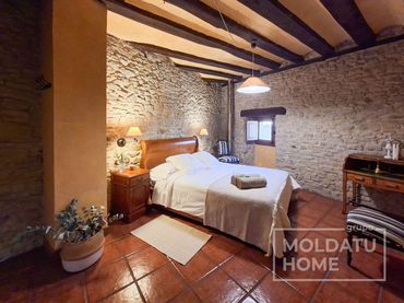 Casa con jardín en venta en Leoz / Leotz