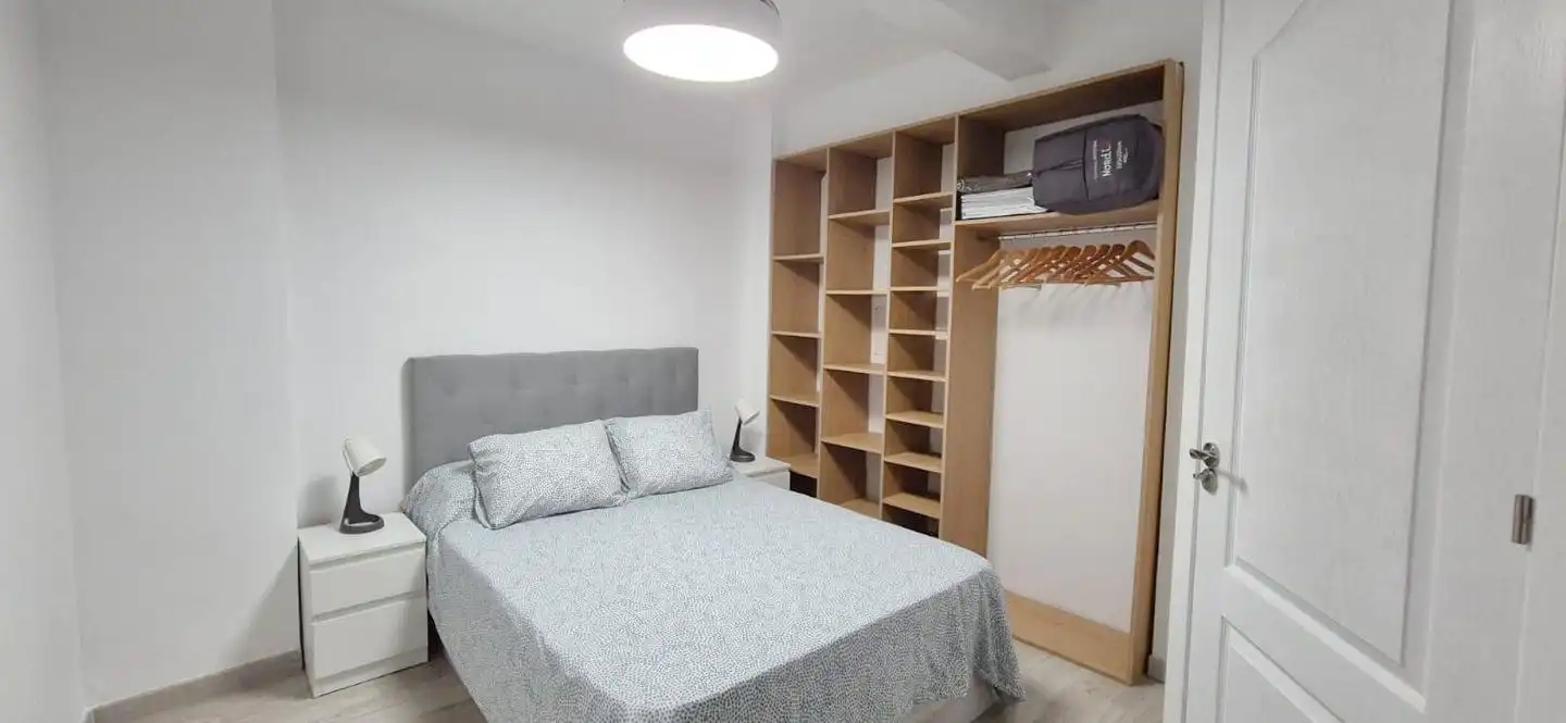 Bedroom of Ground floor for share in Elche / Elx  with Air Conditioner and Furnished