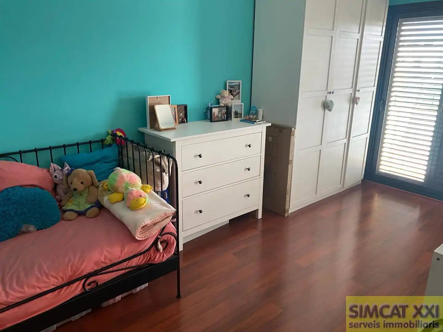 Habitación de Casa adosada en venta en Navata con Aire acondicionado, Calefacción y Parquet
