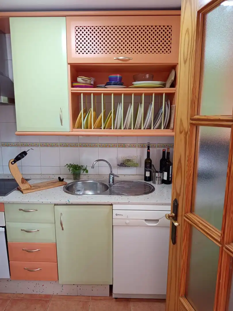 Cuina de Casa adosada de lloguer en Algeciras amb Moblat