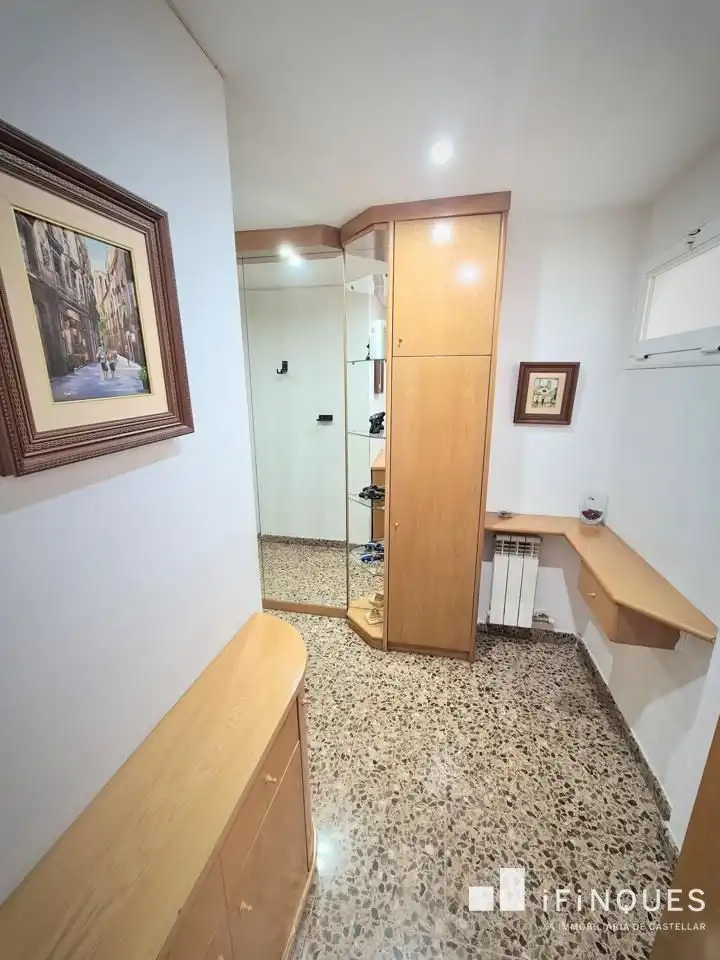 Planta baja en venta en Castellar del Vallès con Calefacción, Terraza y Internet