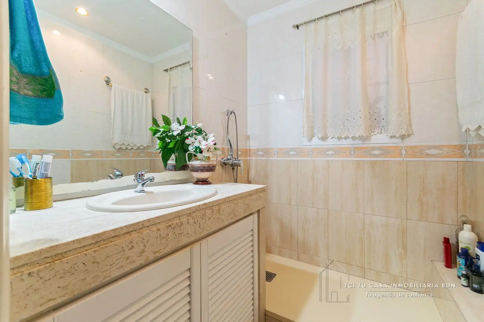 Badezimmer von Wohnung zum Verkauf in Badalona mit Möbliert