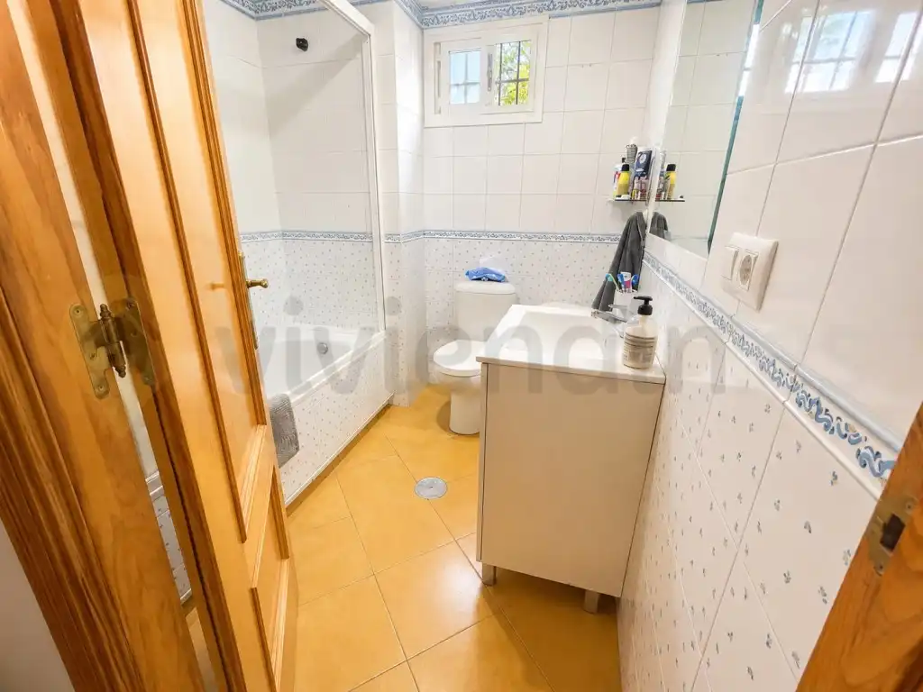 Bathroom of Flat for sale in Jerez de la Frontera