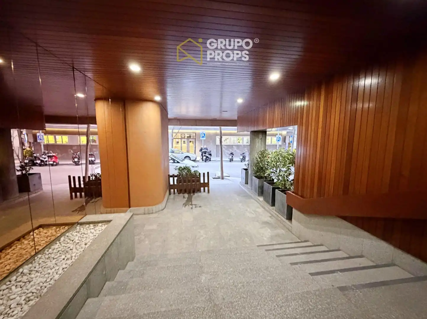 Apartamento en venta en Madrid con Calefacción y Amueblado