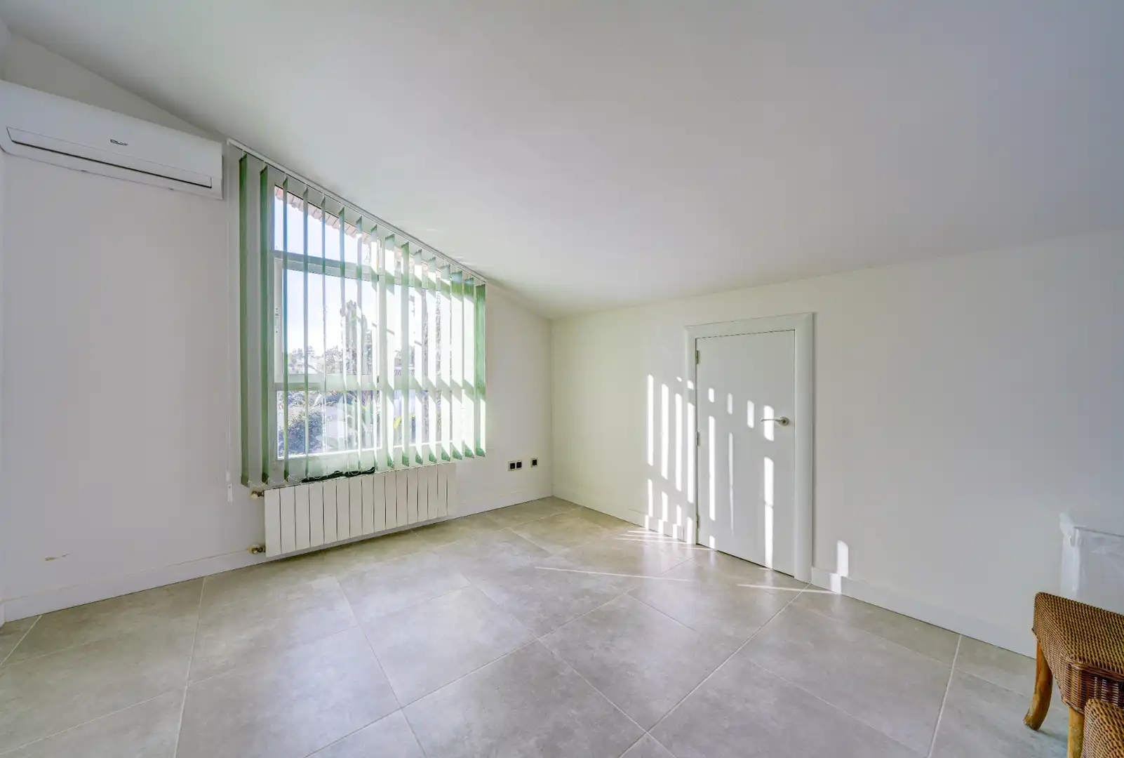 Bedroom of Houses for sale in San Antonio de Benagéber  with Heating, Private garden and Swimming Pool
