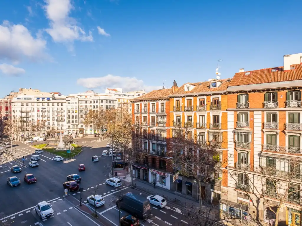 Außenansicht von Büro zur Miete in Madrid