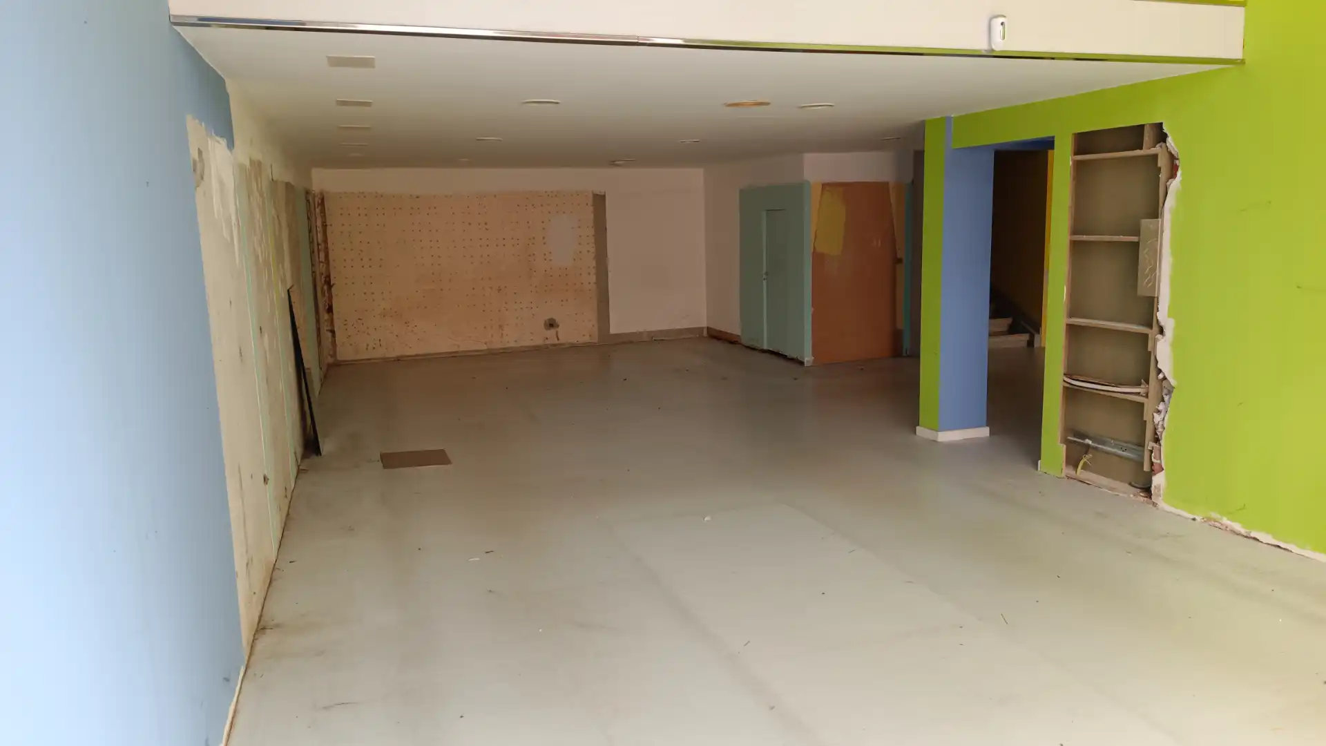 Local commercial à louer à Rúa Plácido Peña 8, imagen 3