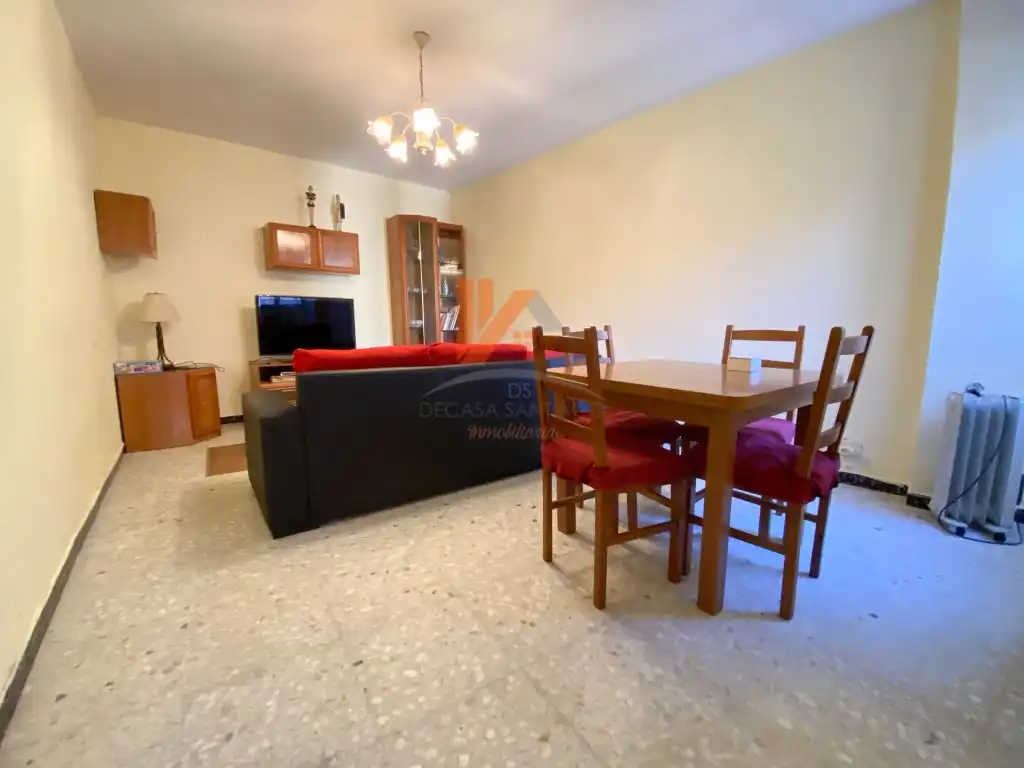 Sala de estar de Casa adosada en venta en Ribeira con Jardín privado, Horno y Microondas