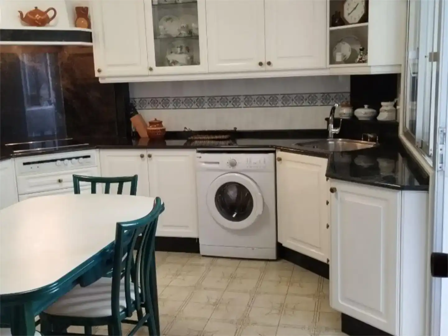 Küche von Wohnung zum Verkauf in Mugardos mit Balkon