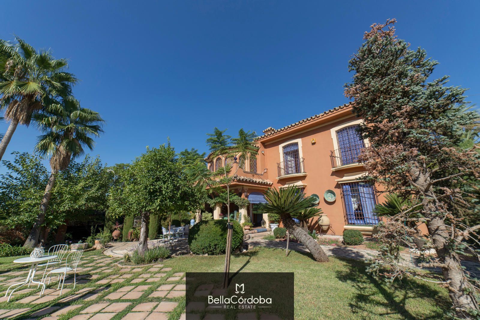 Jardí de Casa o xalet en venda en  Córdoba Capital amb Aire condicionat, Calefacció i Terrassa