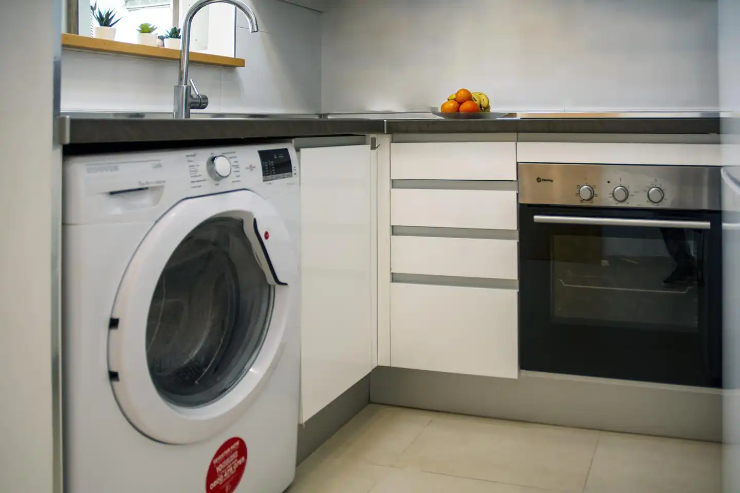 Cocina de Piso de alquiler en Málaga con Terraza, Amueblado y Piscina comunitaria
