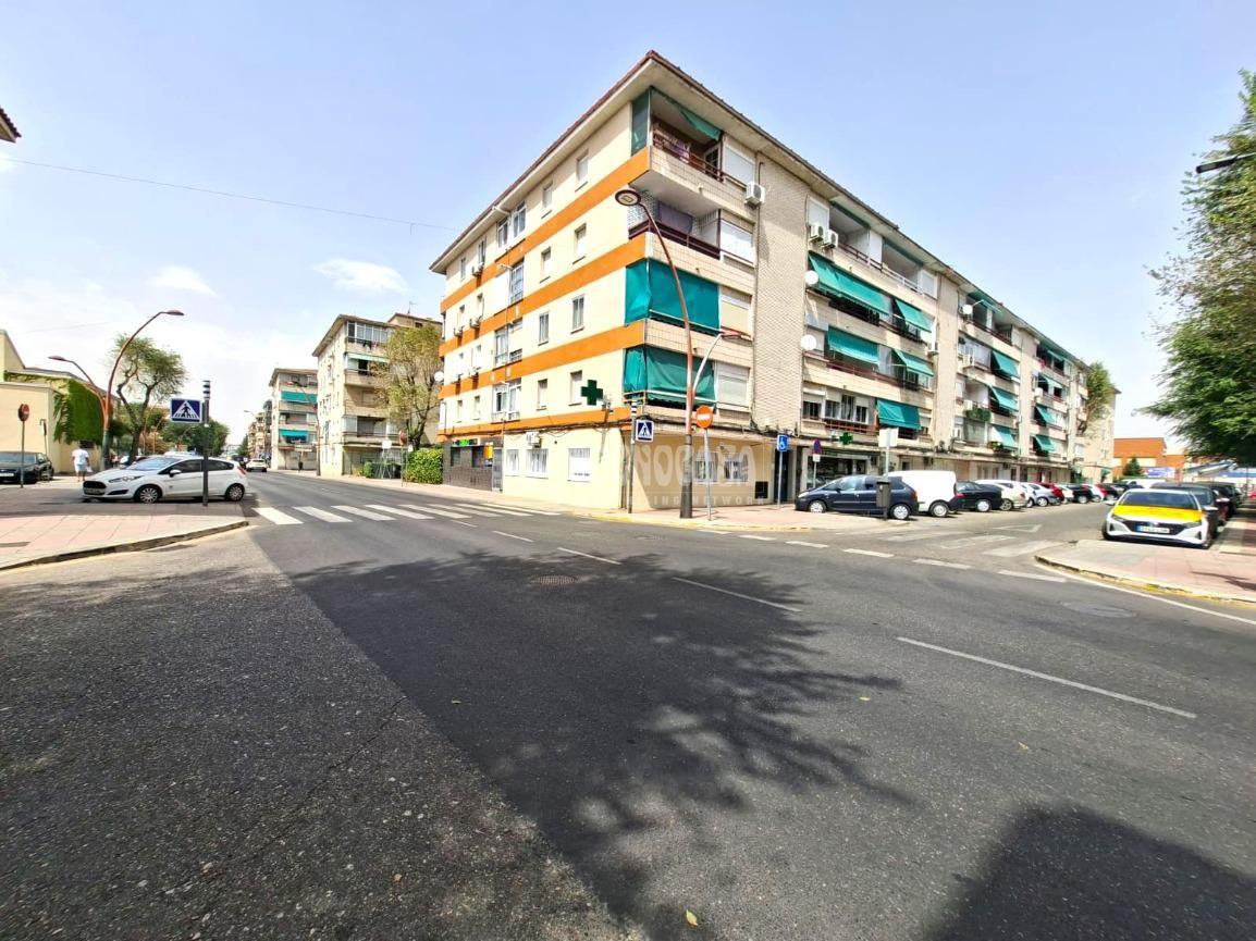 Exterior view of Flat for sale in Parla  with Heating, Terrace and Furnished