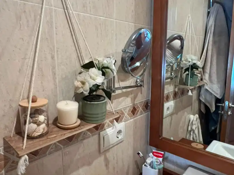 Baño de Piso en venta en Vigo  con Calefacción, Parquet y Trastero