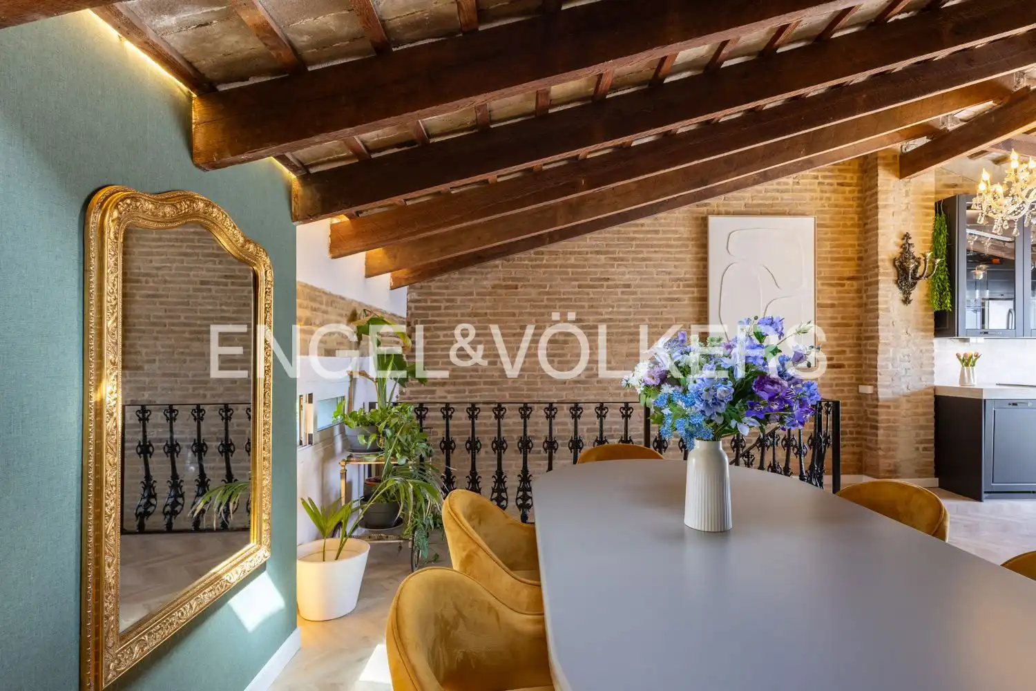 Dining room of Attic for sale in Valencia  with Air Conditioner, Heating and Parquet flooring