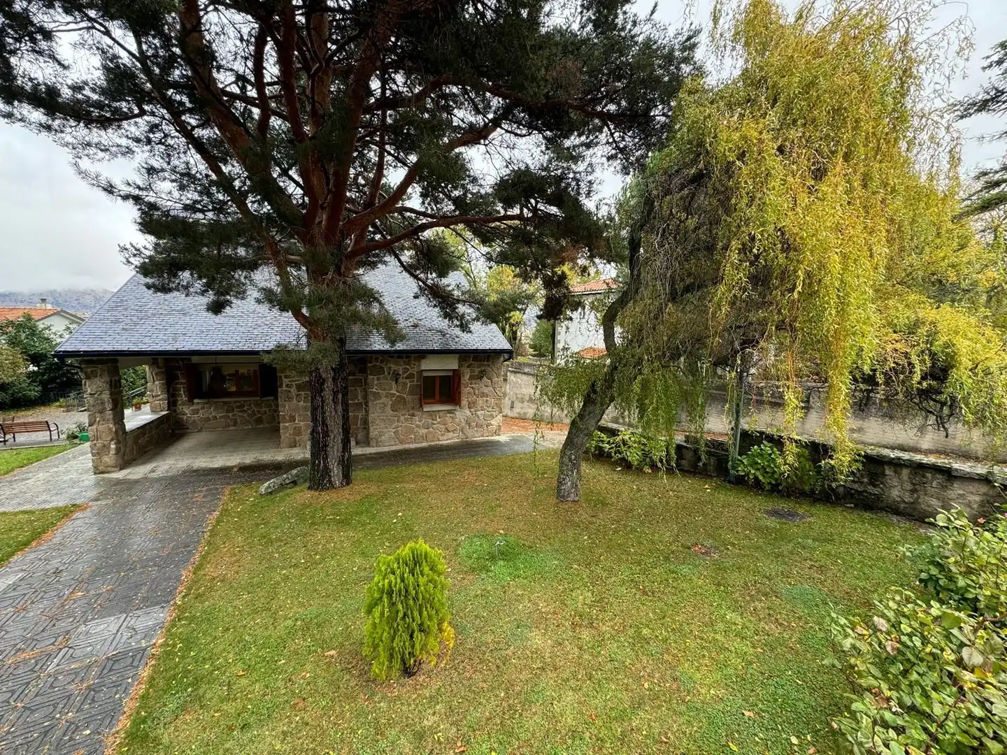 Casa adosada en venta en El Espinar pueblo