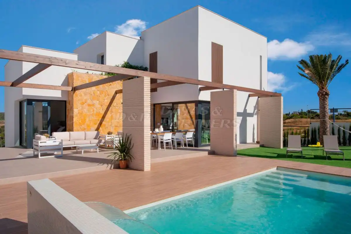 Xalet amb piscina en venda a Orihuela Costa