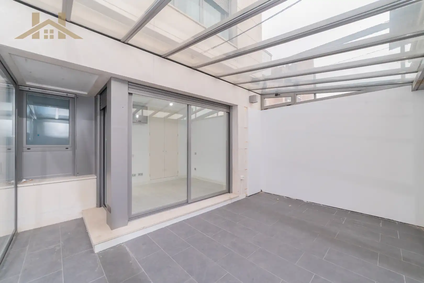 Flat with pool for sale in Calle de Hospital de Órbigo 6, imagen 5