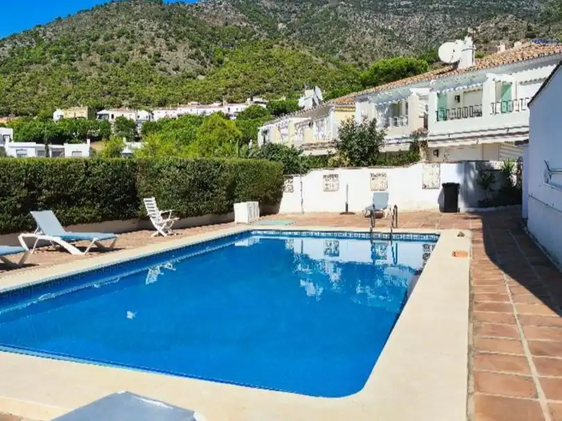 Piscina de Casa o xalet en venda en Mijas amb Aire condicionat, Terrassa i Balcó