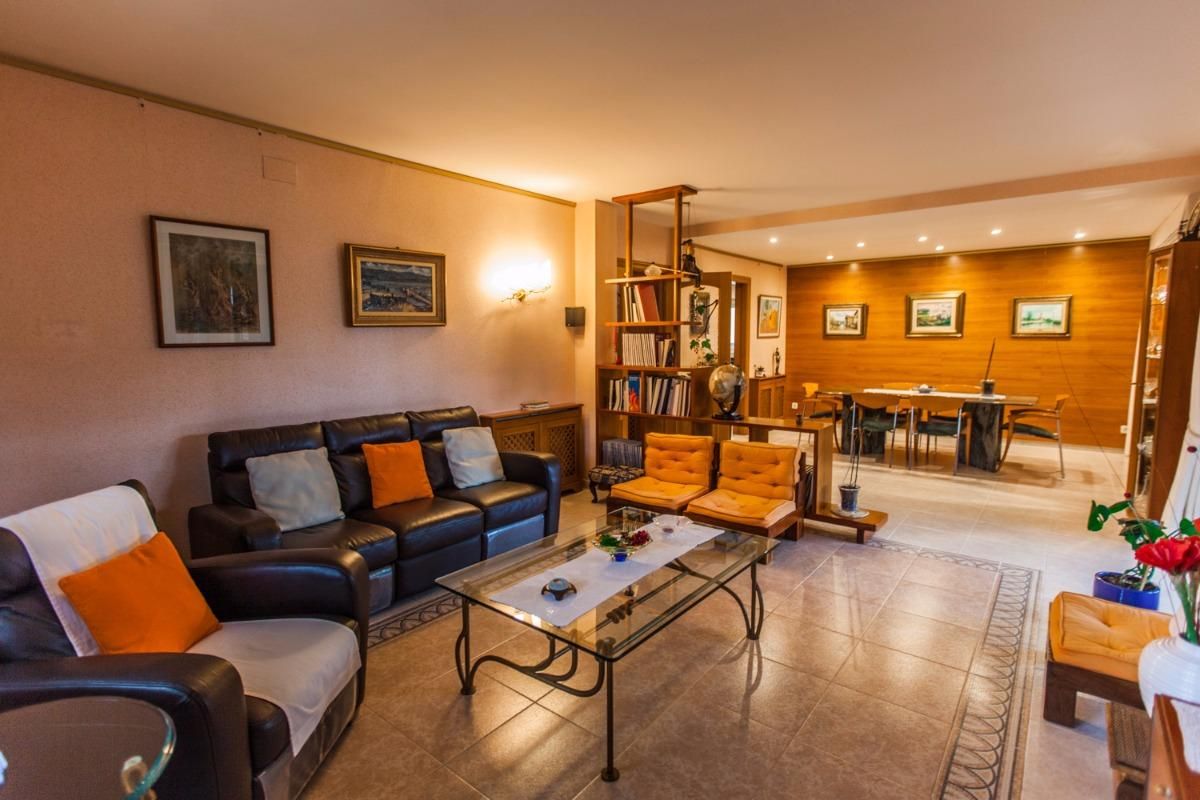 Sala de estar de Casa o chalet en venta en Calafell con Aire acondicionado, Calefacción y Jardín privado