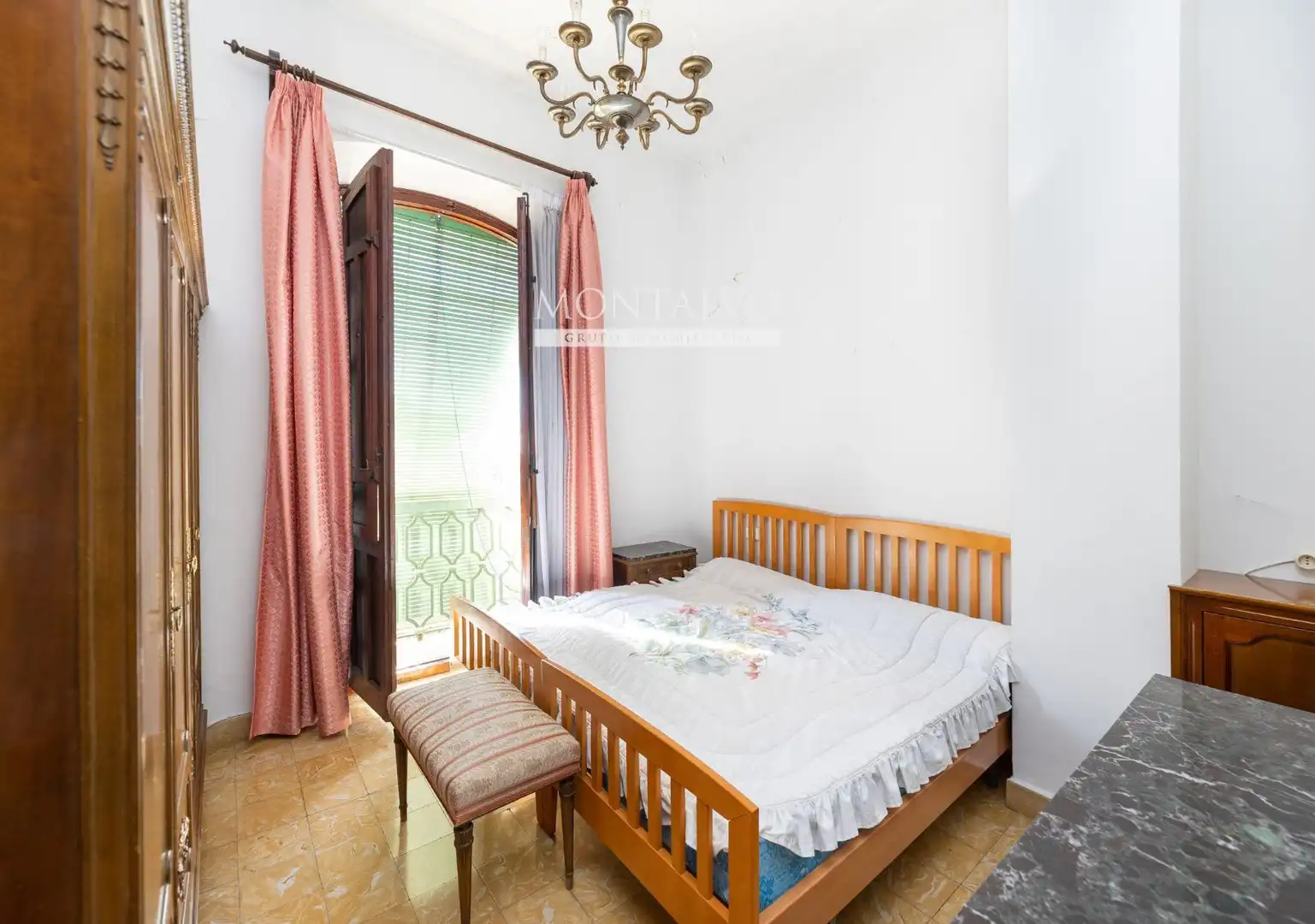 Schlafzimmer von Haus oder Chalet zum Verkauf in Atarfe mit Heizung, Terrasse und Abstellraum