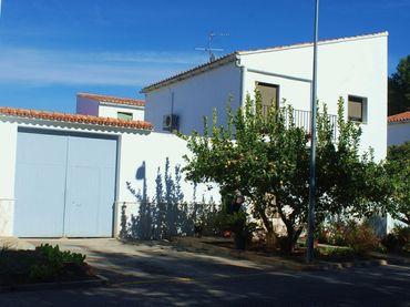 Casa con balcón en venta en Domeño